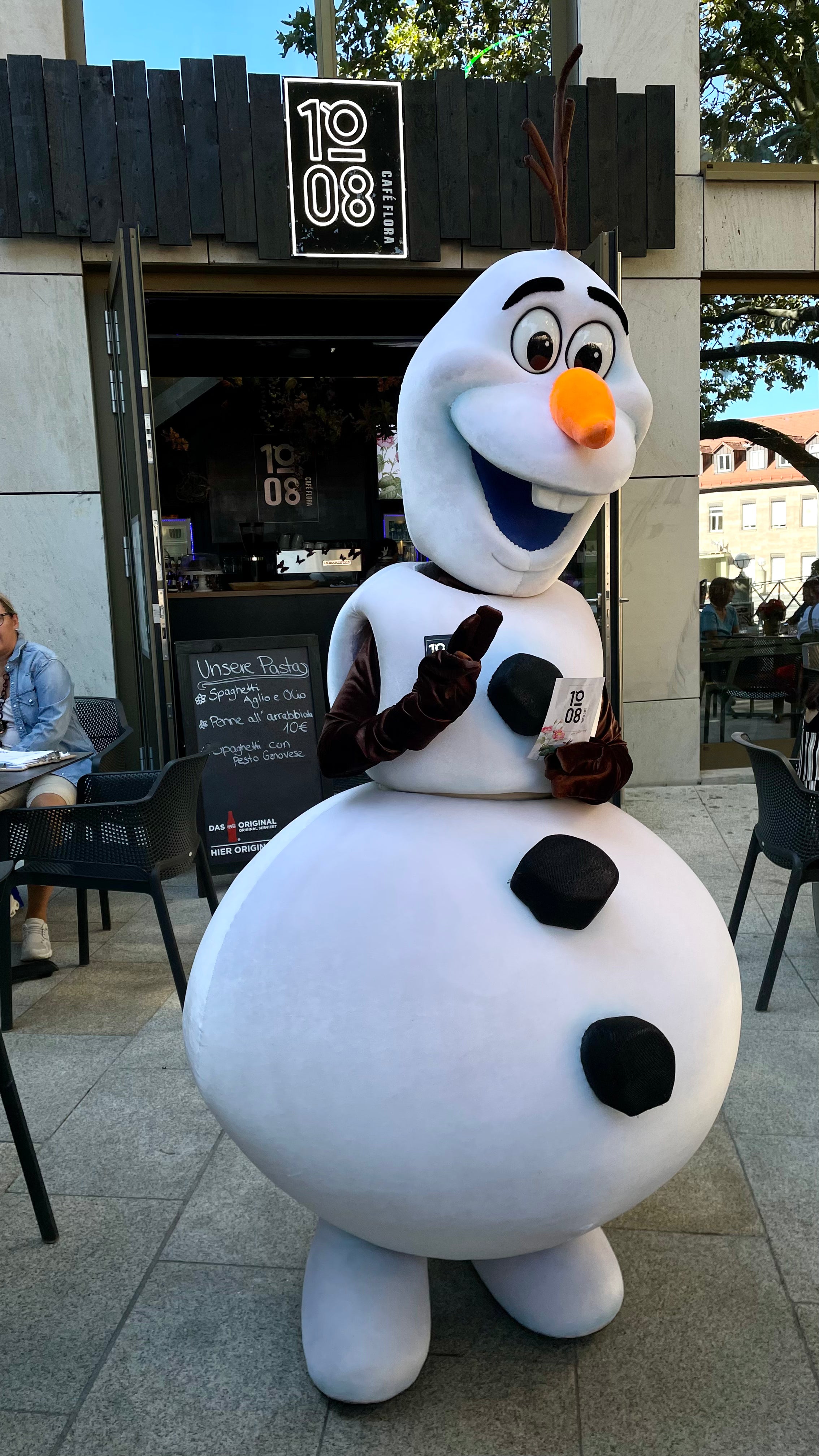 Olaf Schneeman Maskottchen