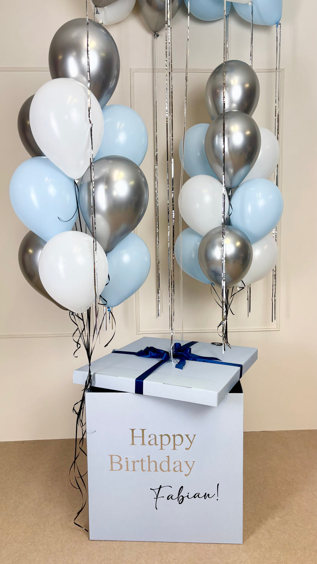 Überraschungsbox / Gender Box mit Luftballons Nürnberg 70cm x70cm