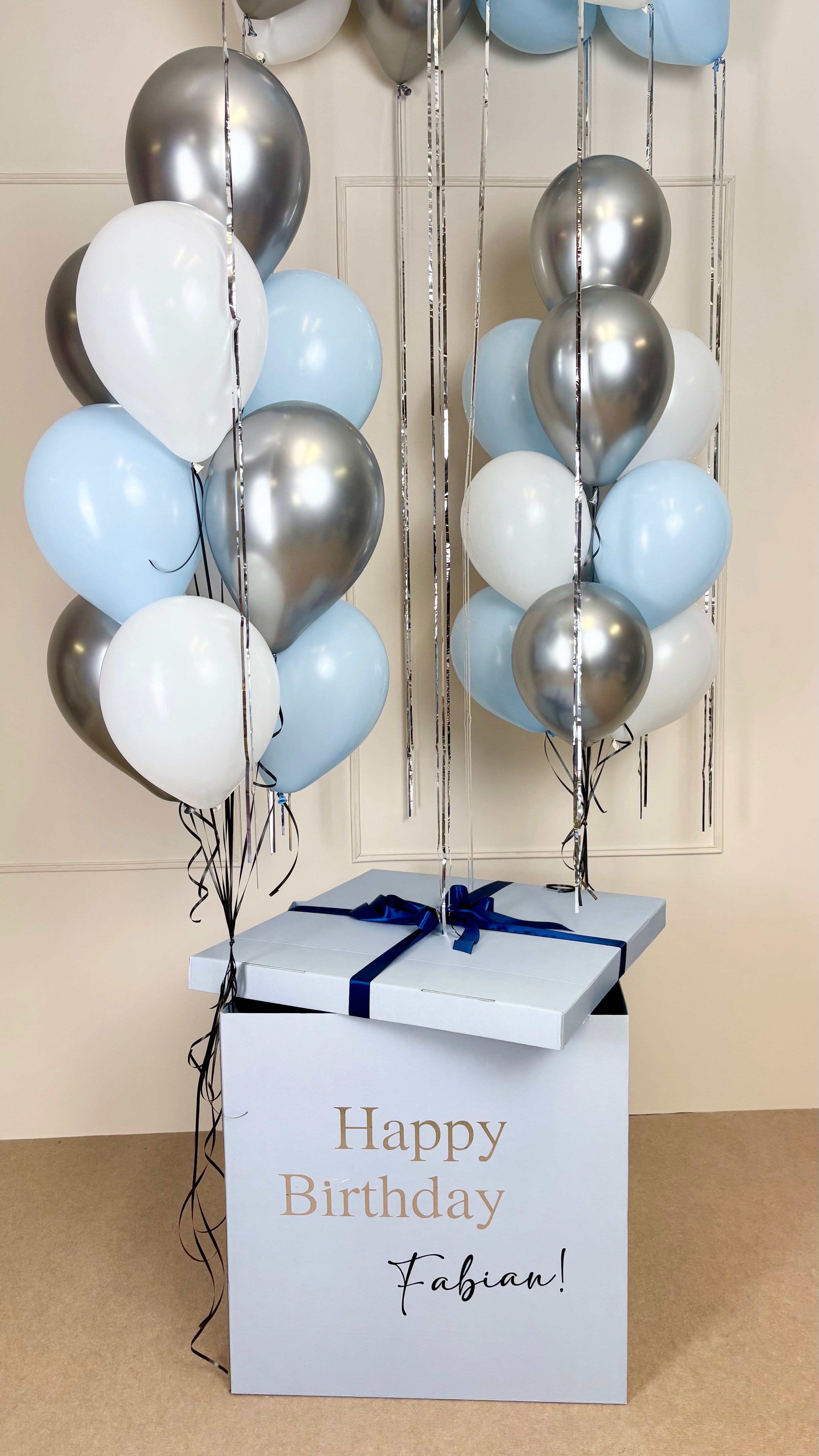 Überraschungsbox / Gender Box mit Luftballons Nürnberg 70cm x70cm